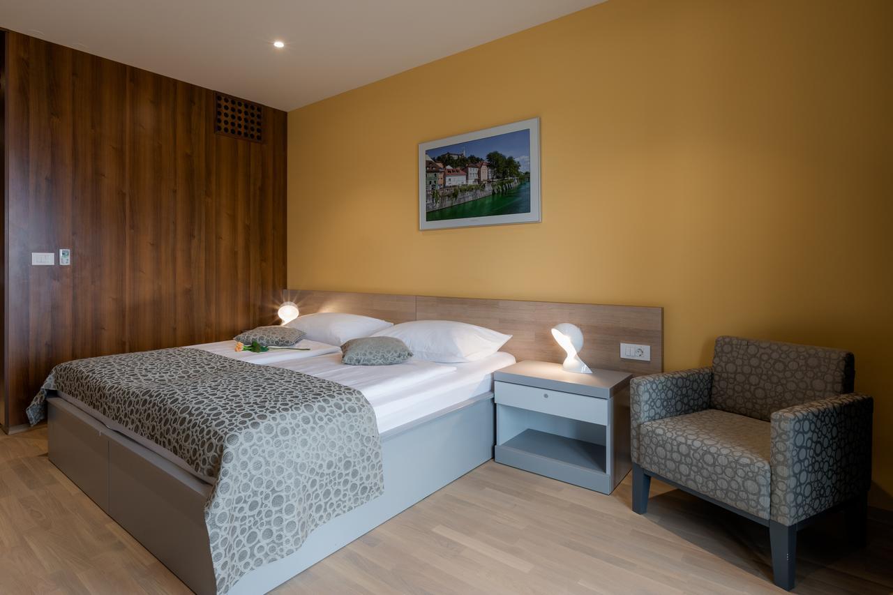 Hotel Florjanckov Hram Λιουμπλιάνα Εξωτερικό φωτογραφία